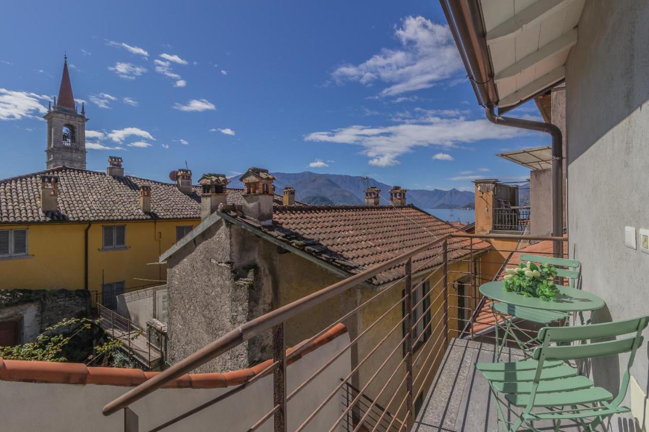 瓦伦纳La Terrazza Di Marta公寓 外观 照片